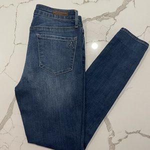 NWOT Articles of Society Skinny Jeans Sz 26